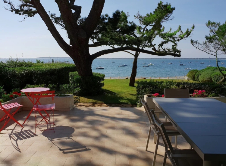 Arcachon, Pyla : Villa Gaume sur la plage