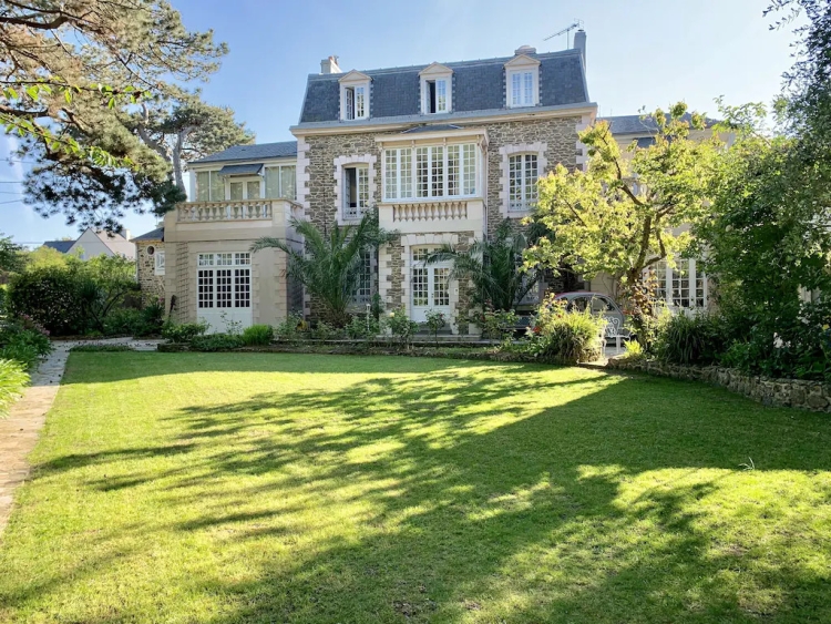 Saint Malo, maison au bord de l&#039;eau