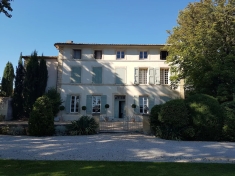 Bastide avec jardin et piscine à Aix en Provence