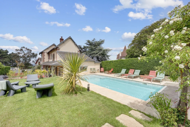 Deauville, Villa avec piscine à louer