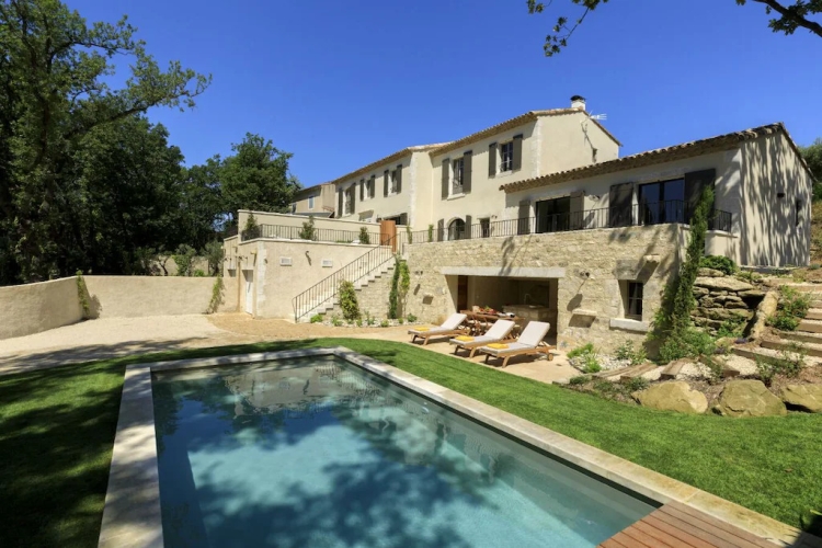 Alpilles, Saint Remy, Bastide du Levant avec piscine