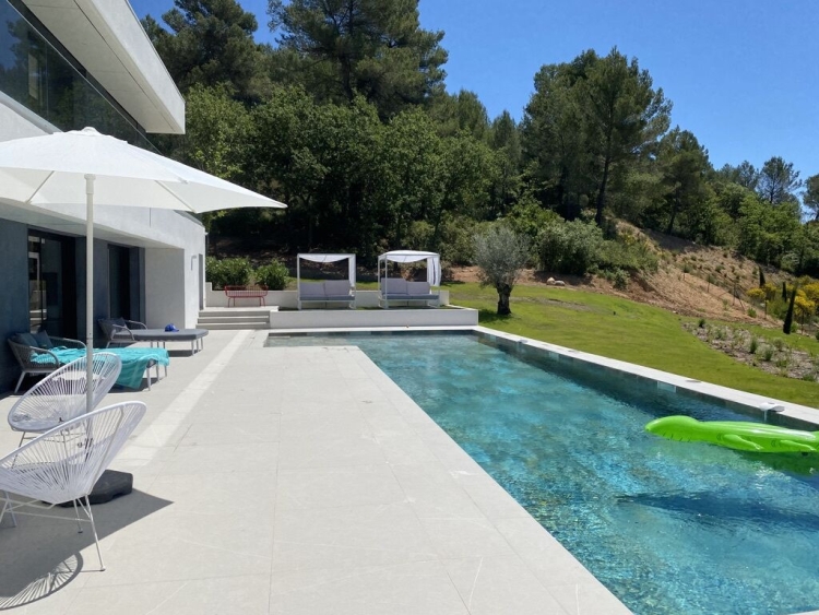Aix en Provence, Villa Calista contemporaine avec piscine