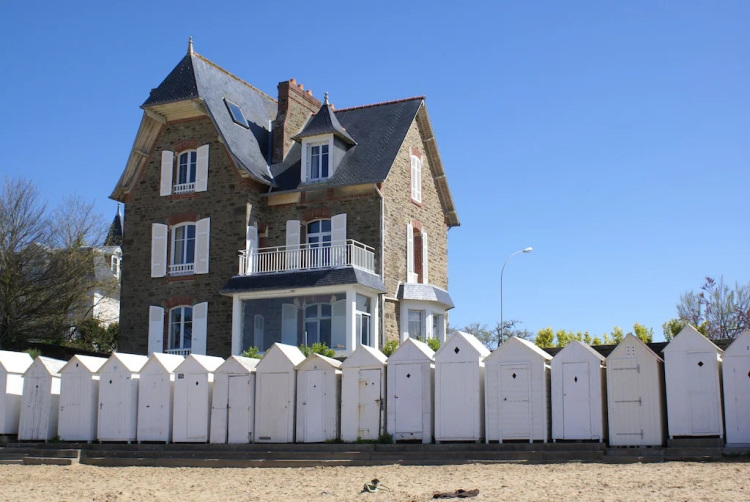 Dinard, Maison au bord de la plage